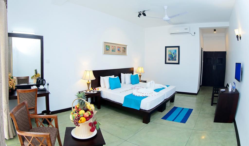 Coco Royal Beach Resort Kalutara Luaran gambar